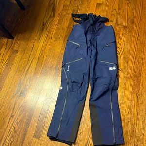 Gore Tex snowboard or ski pants shell
